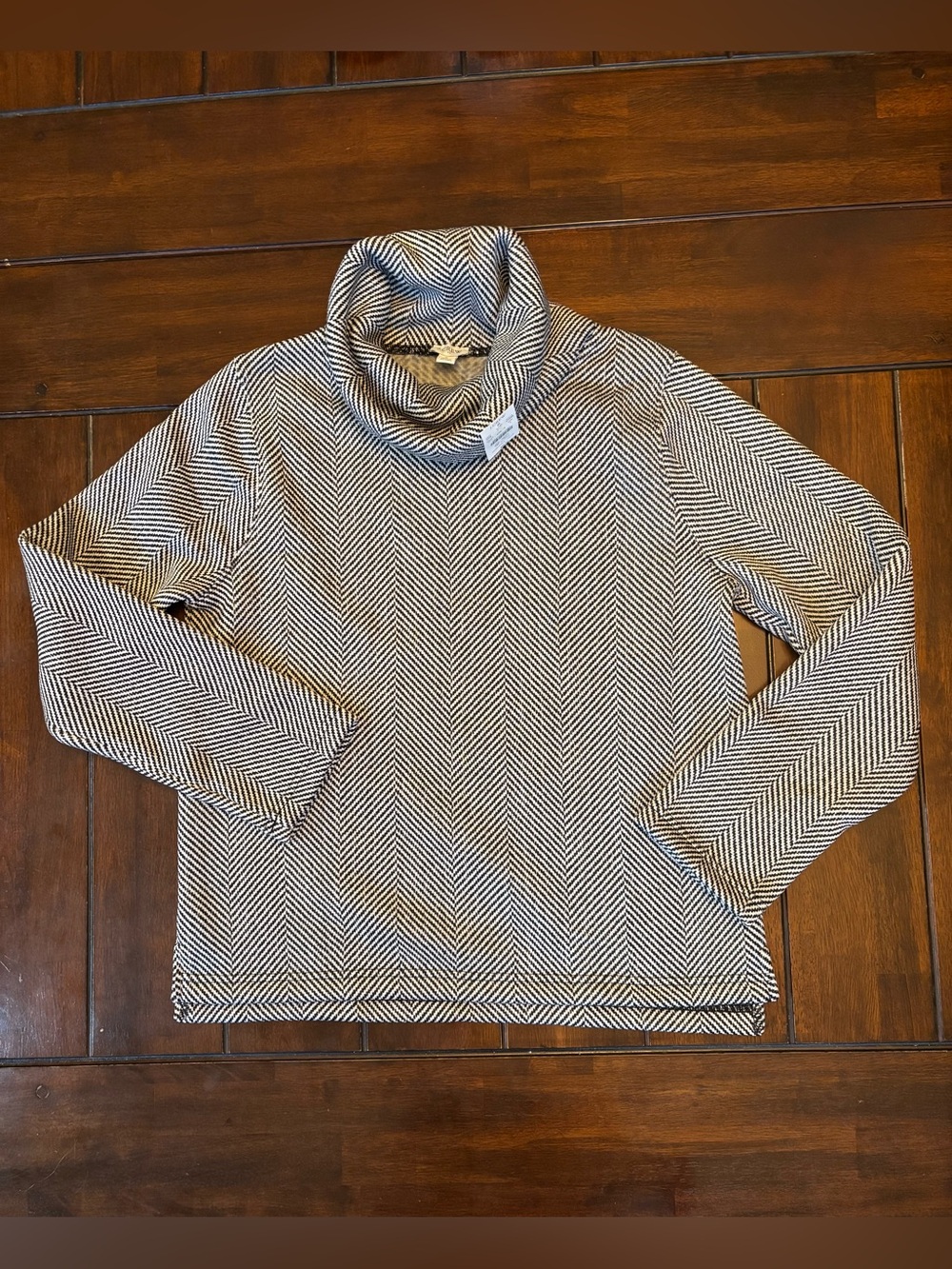 J. Crew Black and White Chevron Herringbone Soft Cowl Neck Cozy Sweater Large